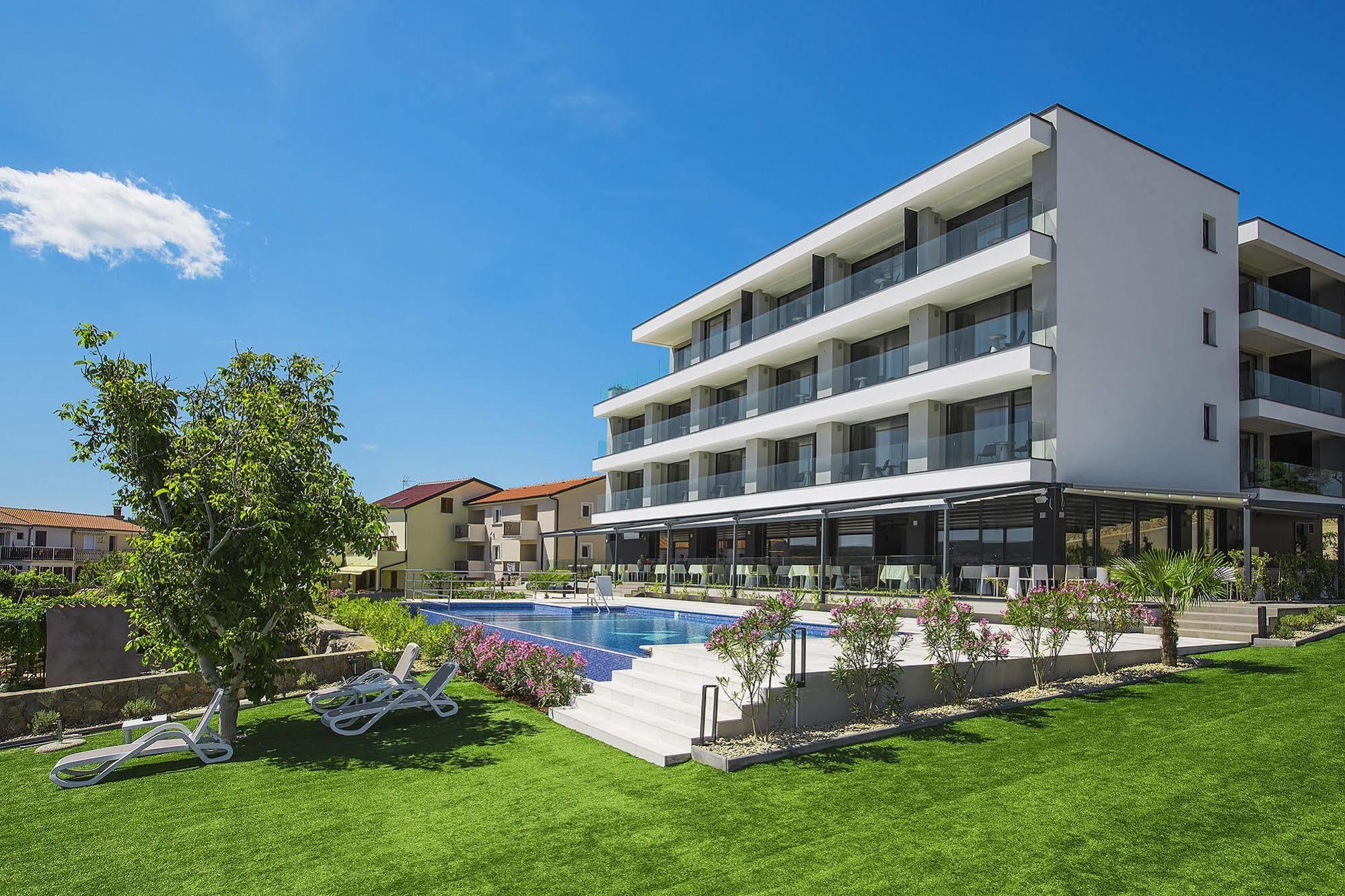 Hotel Villa Margaret Malinska Exteriör bild